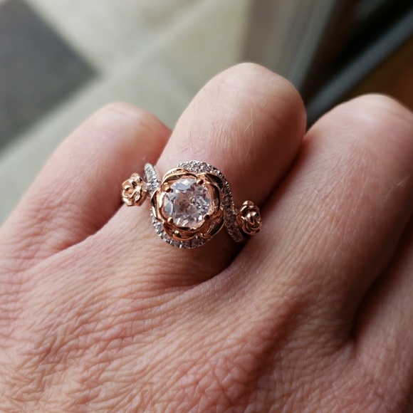 NWOT Rose 1 Karat Topaz Ring Size 7 - Picture 7 of 8